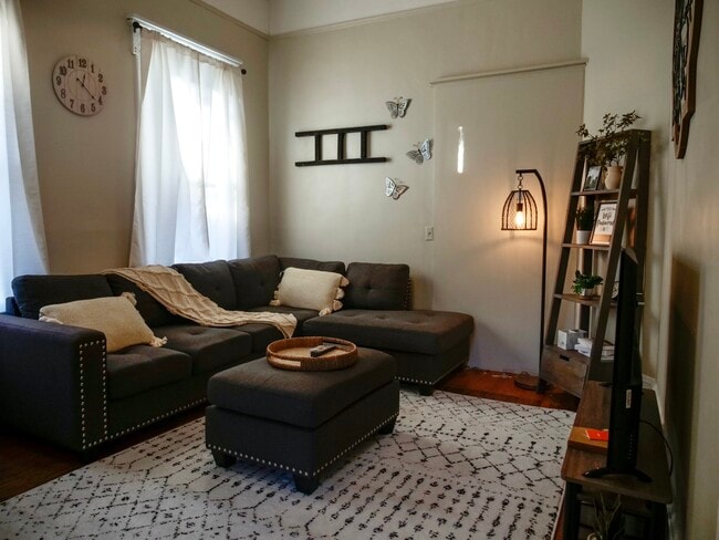 Photo - 115 W 36th St Unit 1 Bedroom 1 Bath