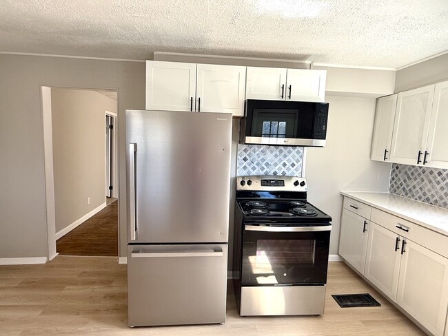 Photo - 67 N Harris Ave