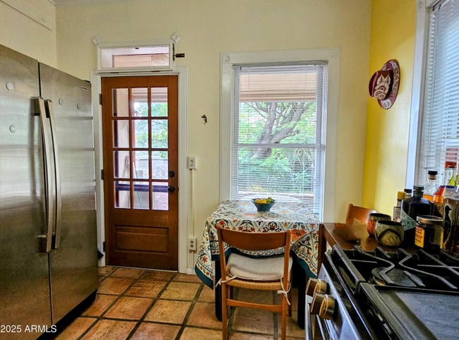 Photo - 25 Sowles Ave