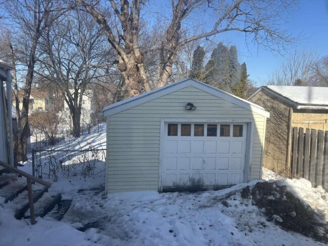 Photo - 1318 Benton St