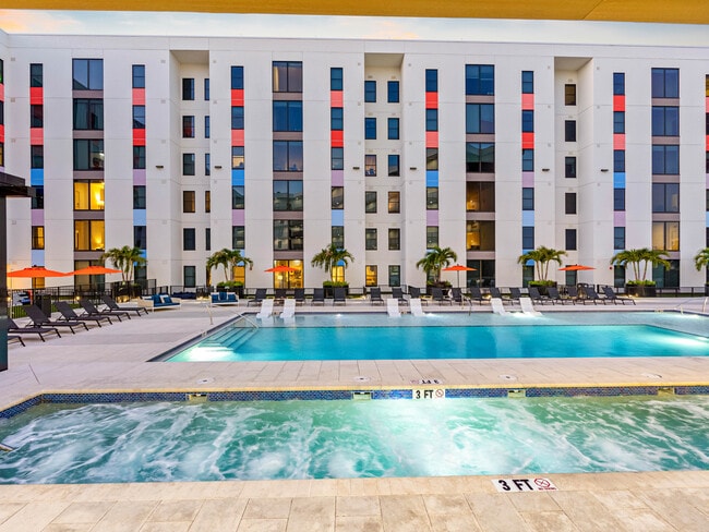 Building Photo - Apella on Newport Rental