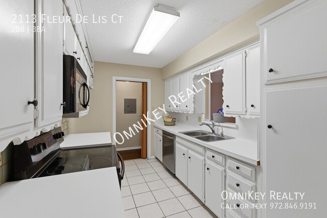 Photo - 2113 Fleur De Lis Ct
