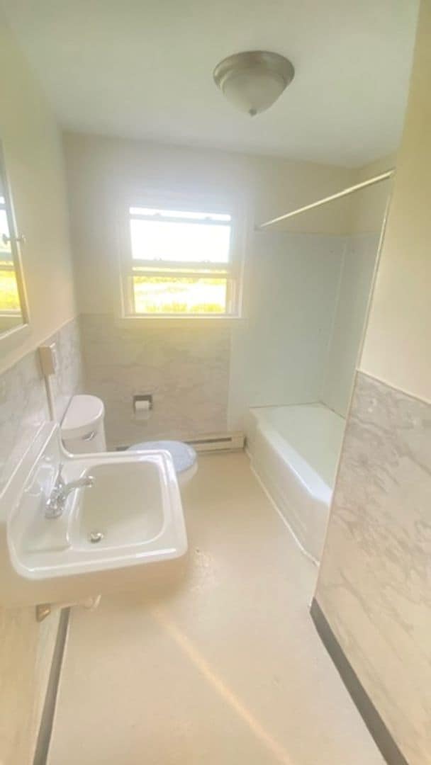 Photo - 3 bed/1 bath Apartment - Sherburne Earlville School District Unit 137B