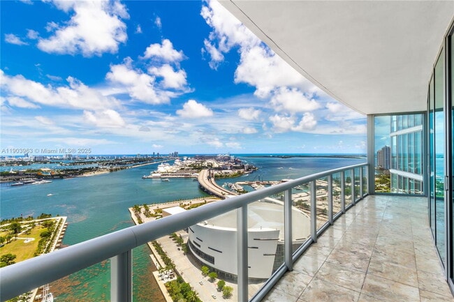 Photo - 888 Biscayne Blvd