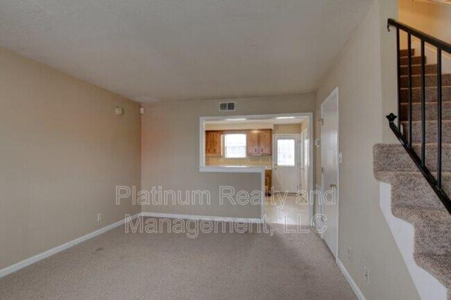 Photo - 363 Peabody Dr Unidad 3