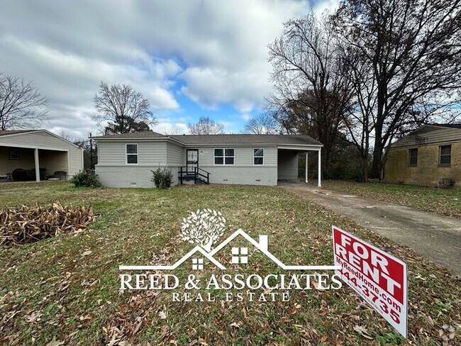 Building Photo - Renovated 4 Bedroom Home in Whitehaven!