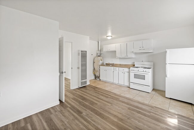 1135 Valley Manor Ct