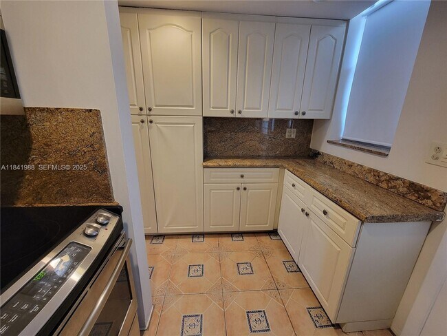 Photo - 2903 Point E Dr Unidad K-210