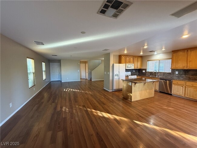 Photo - 6720 Boston Tea St