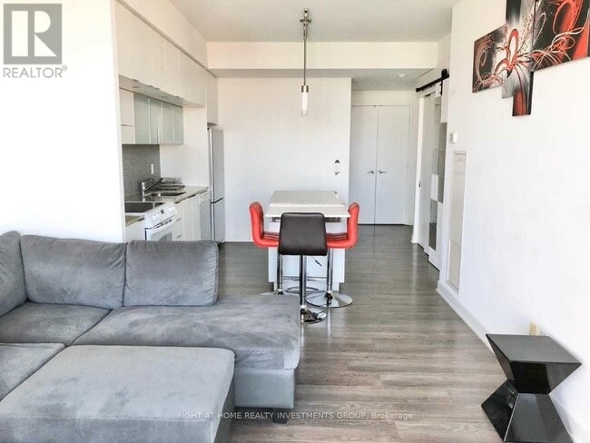 Photo - 110 Charles St E Unit 3201