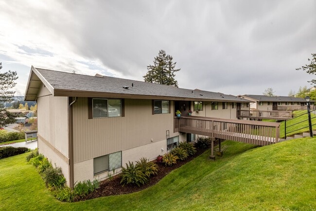 Hillsider 50 Apartments