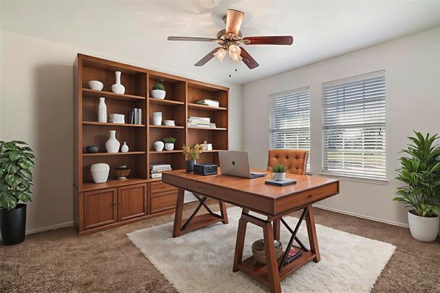 Photo - 2901 Saddle Dr