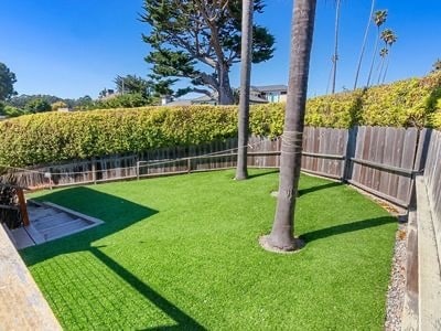 Large yard - 502 Playa Blvd Unit 502