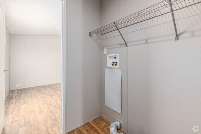 Laundry Room hook-up
