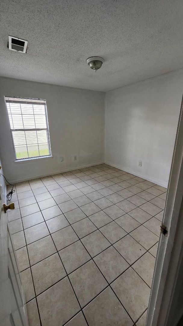 Photo - Gulfport 3 Bedroom