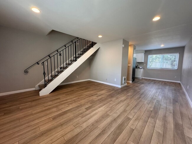 Photo - Coastal Condo for Rent in Del Mar – Beachside Living at Its Best