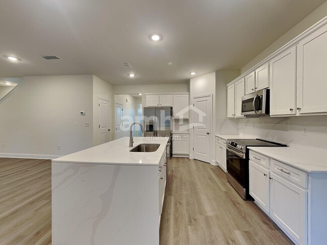 Photo - 870 Jubilation St