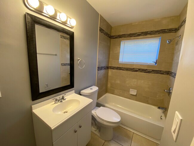 Photo - 9416 North Mulberry Street Townhome