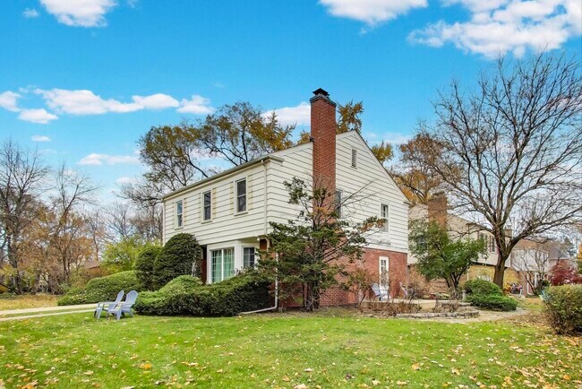 Photo - 4350 Bobolink Terrace