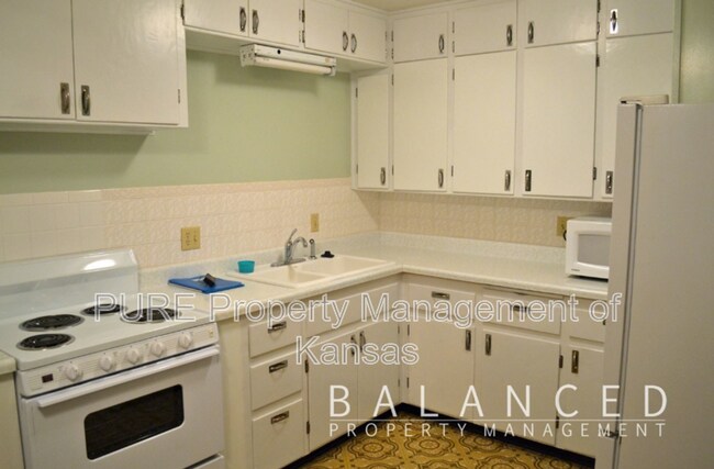 Photo - 1915 SW Moundview Dr