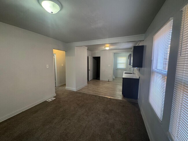 Photo - 15018 Pinehurst St