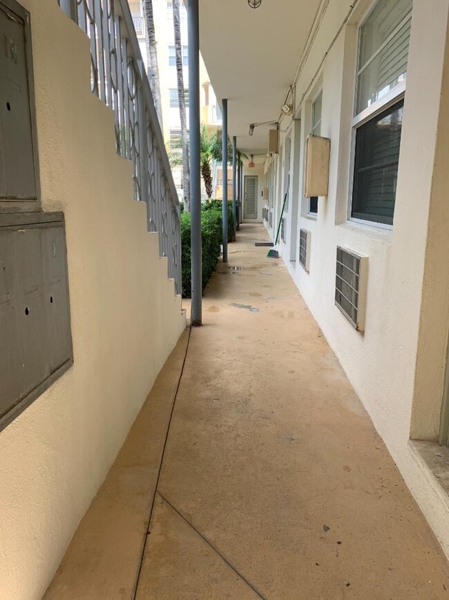 Building Photo - 7950 Abbott Ave Unit 5 Rental