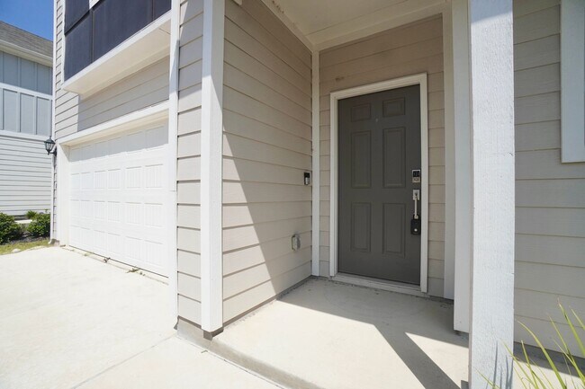 1610 Iberville Dr