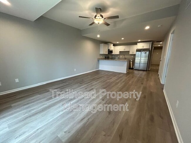 Photo - 640 Fall Mdw Ln