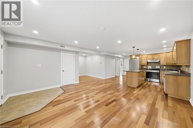 Photo - 50 Whitlaw Way Unit 102