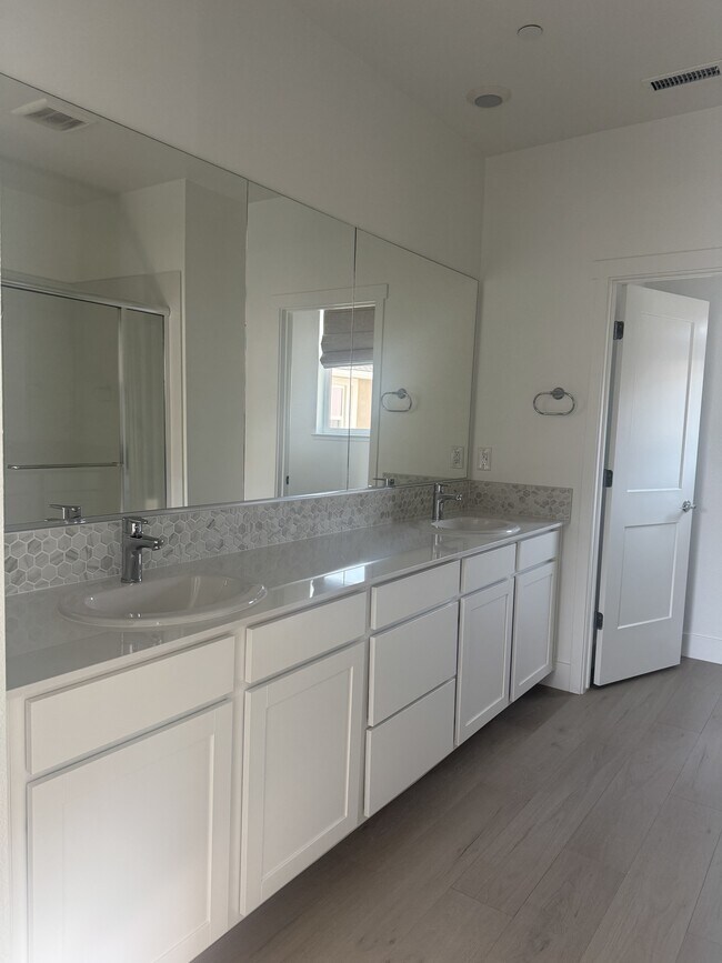 Photo - 478 Prosecco Wy