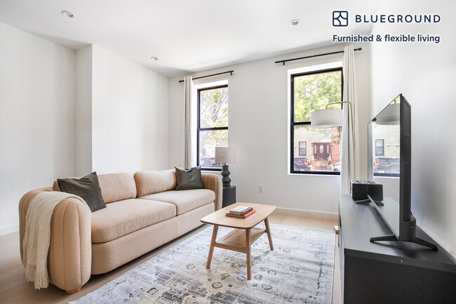 Building Photo - 285 Kingsland Ave Rental