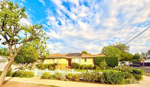 Photo - 6424 Penfield Ave