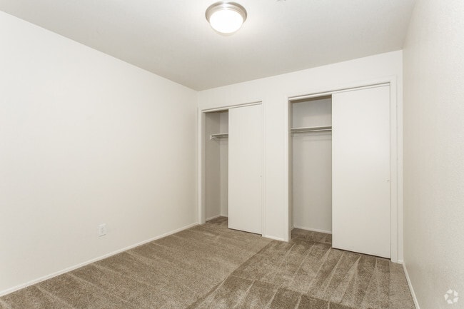 Bedroom - Promontory Point Apartments