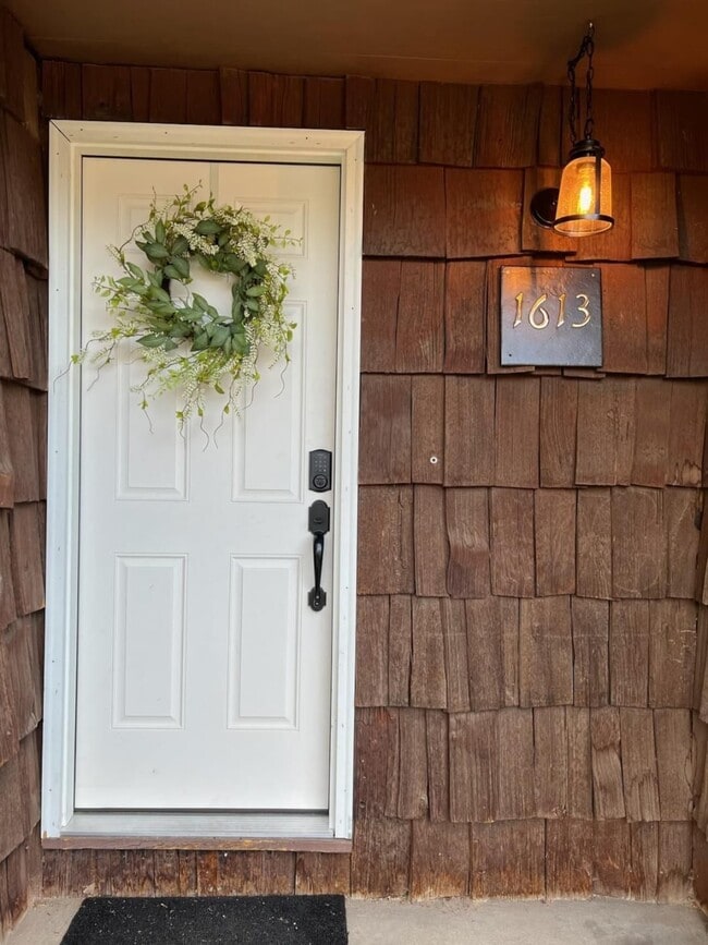 Photo - 1613 Draw St