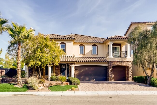 Building Photo - Stylish Bliss: Modern 5BR, 4BA Retreat in the Heart of Las Vegas!