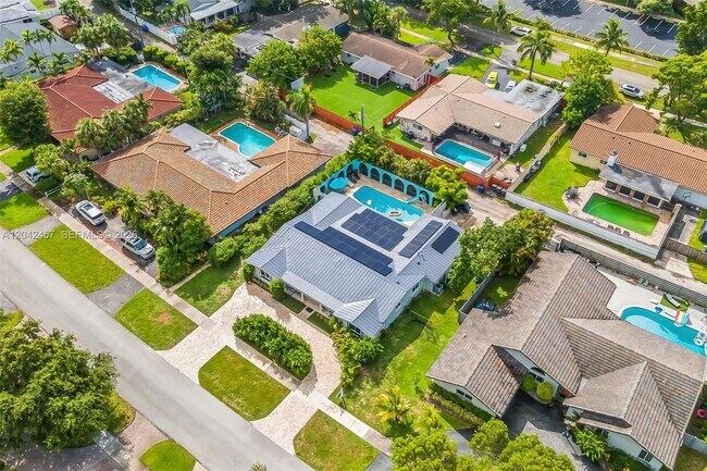 Photo - 633 N Crescent Dr