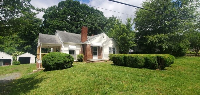 Building Photo - 4010 Reich St