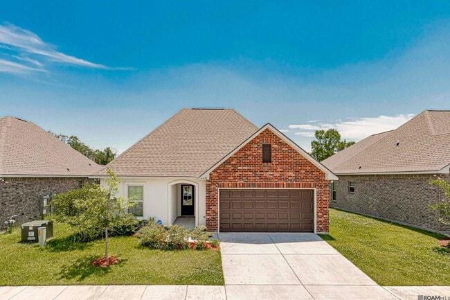 Building Photo - 41437 Cozy Wy