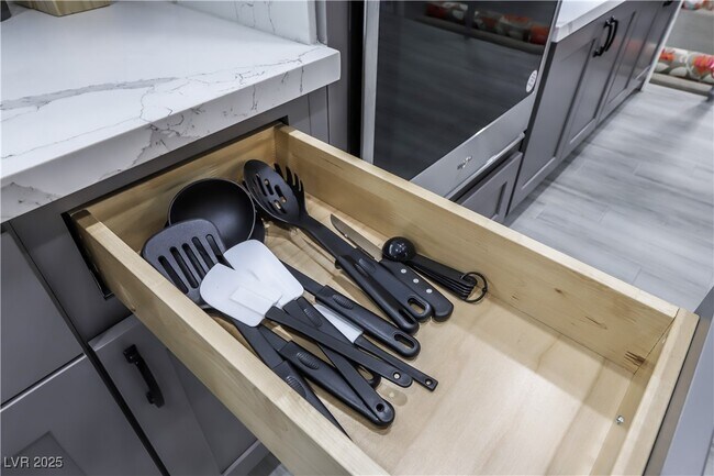 Building Photo - 5301 Opuntia St