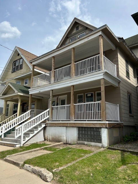 Building Photo - 449 W Mifflin St Unit 1