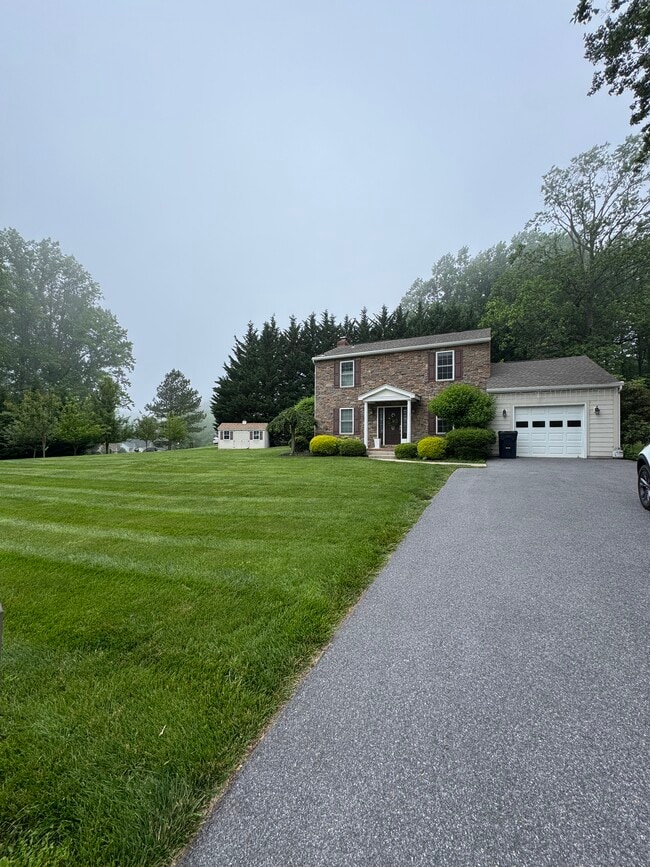 Building Photo - 2114 Deadora Rd Rental