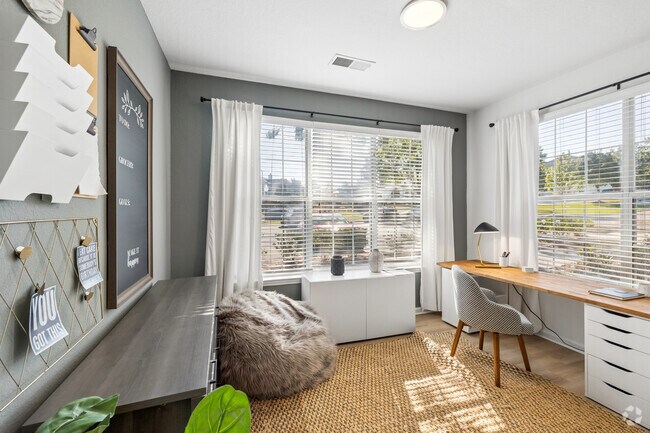 The Southend W/Solarium 2BR, 2BA - 1,216 - Solarium - The Sagewood