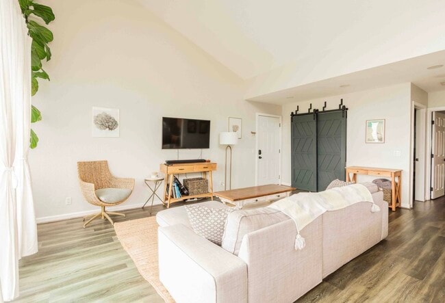 Washer Dryer in closet - 84-575 Kili Dr Unit 199C