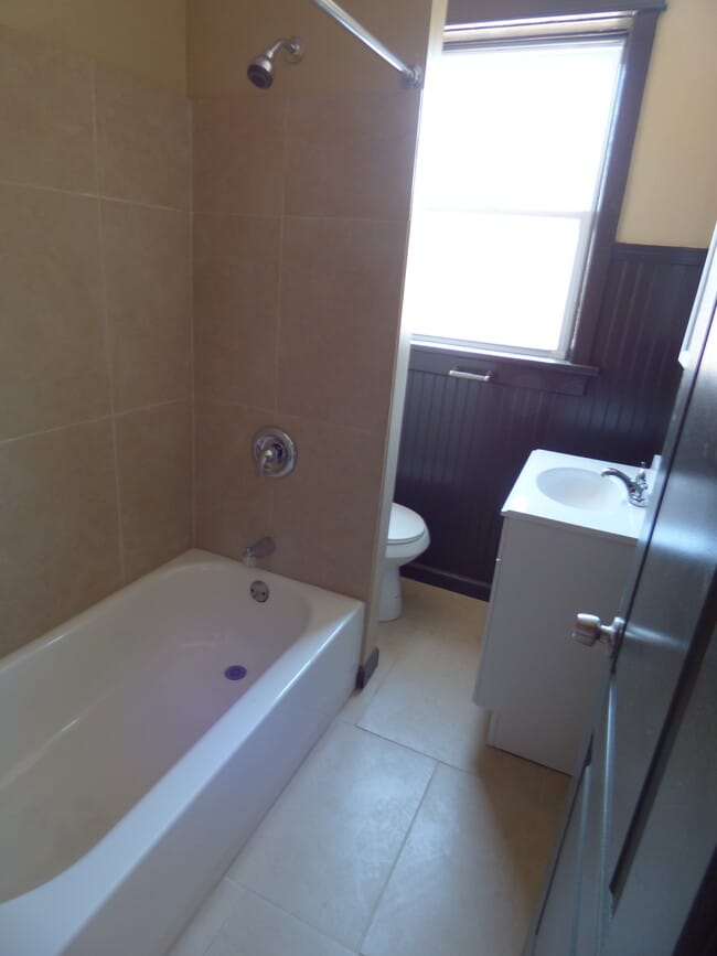 Photo - 3935 Michigan Ave Unit 1N