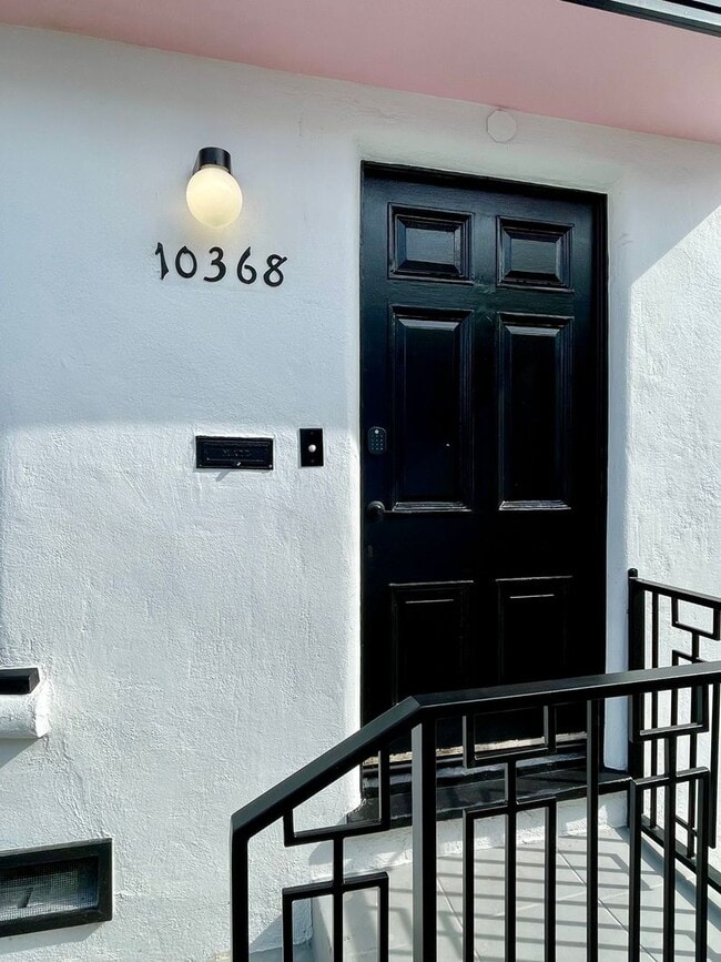 Photo - 10384 Bellwood Ave Unit 10368