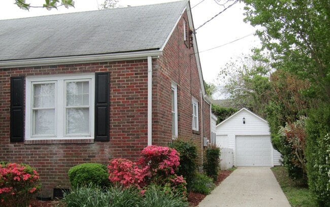 Photo - 127 Eggleston Ave
