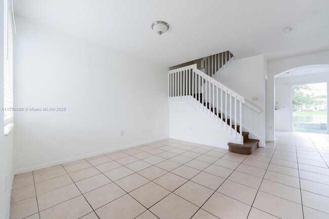 Photo - 2818 SE 16th Ave
