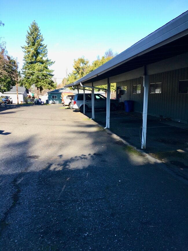 Photo - 107 N 3rd St Unit 2