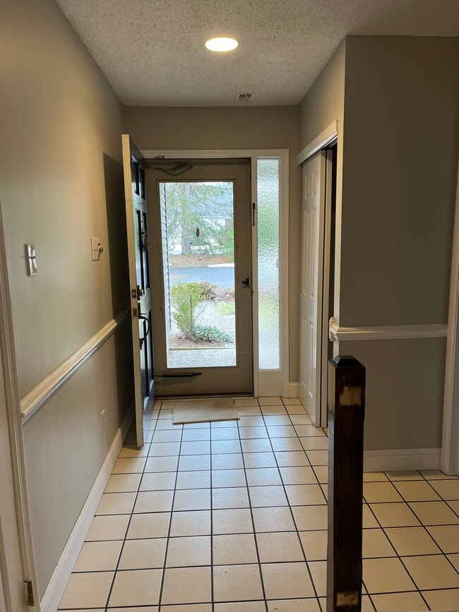 Photo - 7 Nantucket Ct