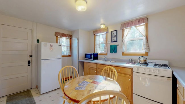 Photo - 2185 Eagle Cliff Rd